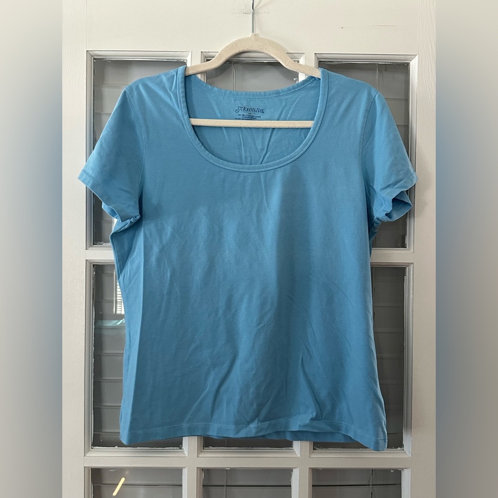 St.‎ John’s Bay Women’s L Blue Round Neck Short Sleeve T-shirt | SKU 0652